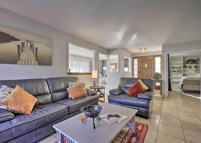 Holiday home Sun Deck, Hot Tub! Lakefront House Tempe