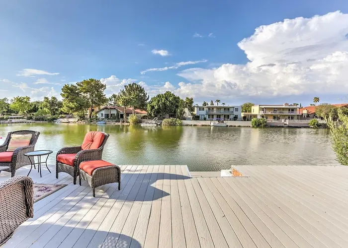 Sun Deck, Hot Tub! Lakefront House Ferienhaus Tempe